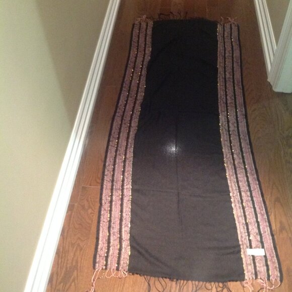 Brand new Pashmina Scarf - Picture 2 of 3